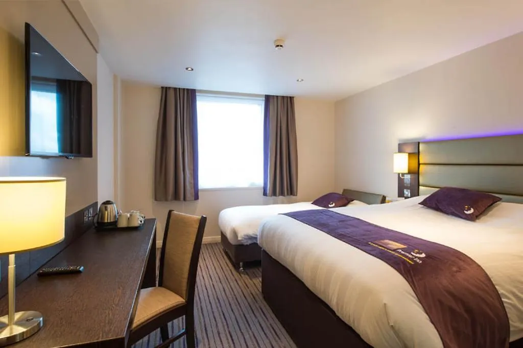 Premier Inn Wirral - Two Mills Элсмир-Порт Великобритания
