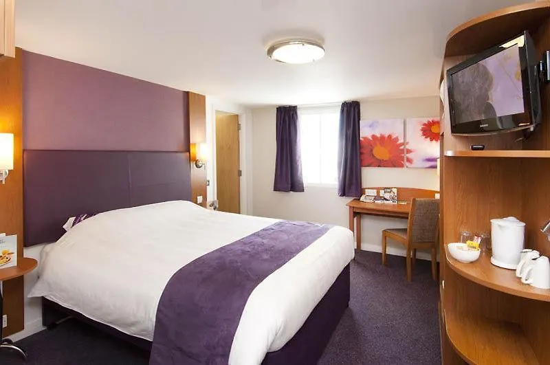 Premier Inn Wirral - Two Mills Элсмир-Порт Великобритания